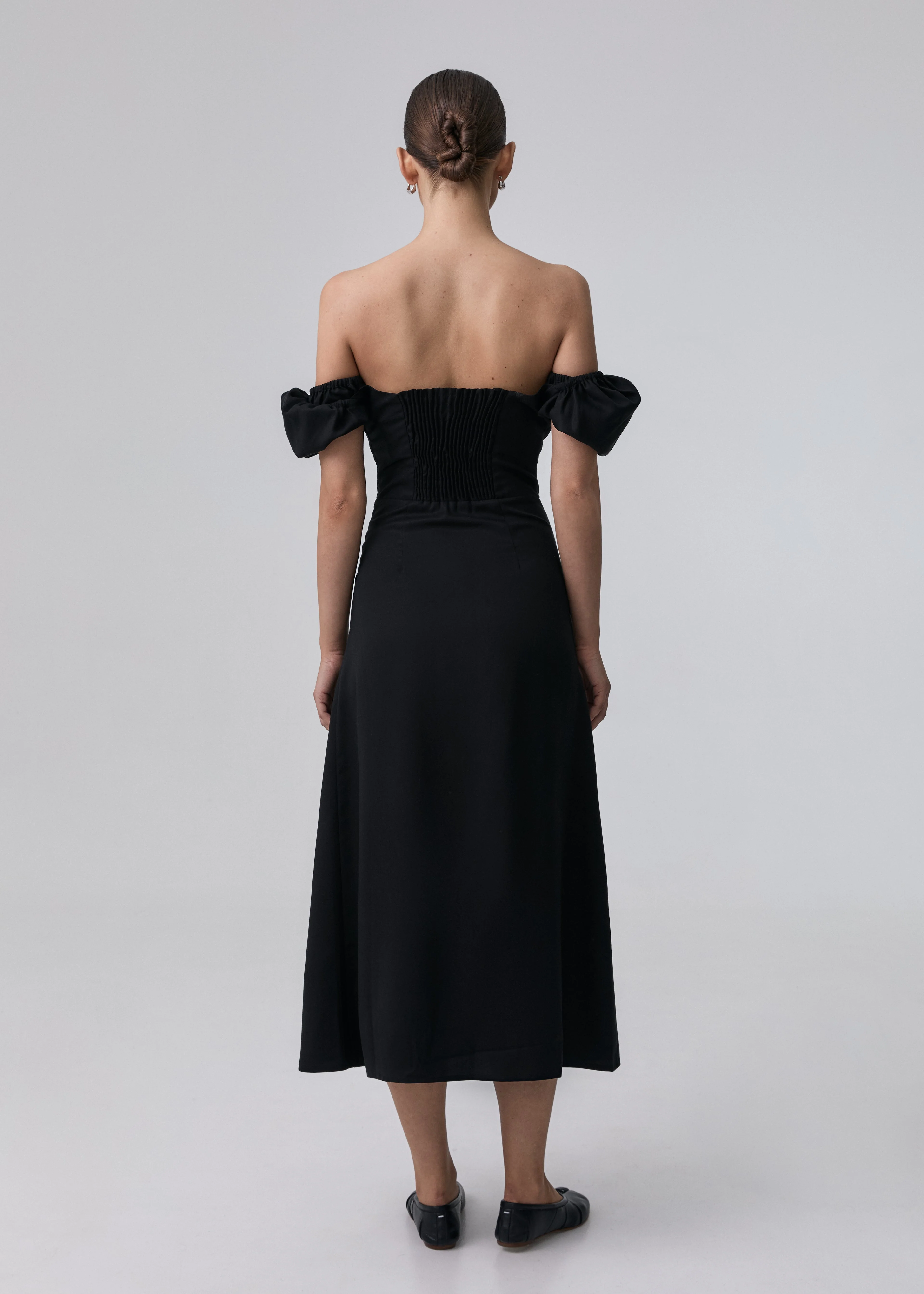 SUKIENKA JULITA ROMANTIC BLACK SATIN - Image 3