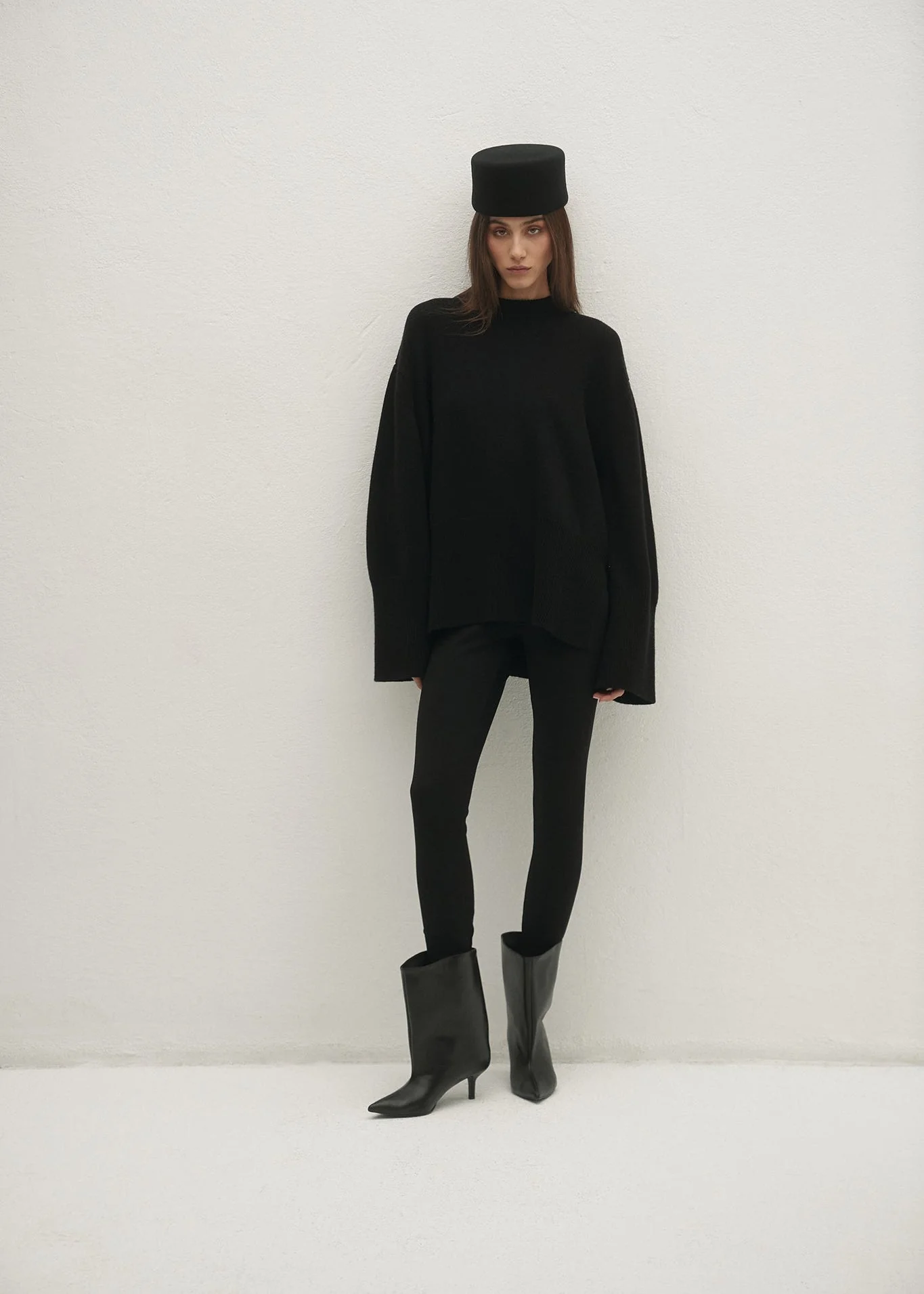 SWETER ELWEN BLACK - Image 3