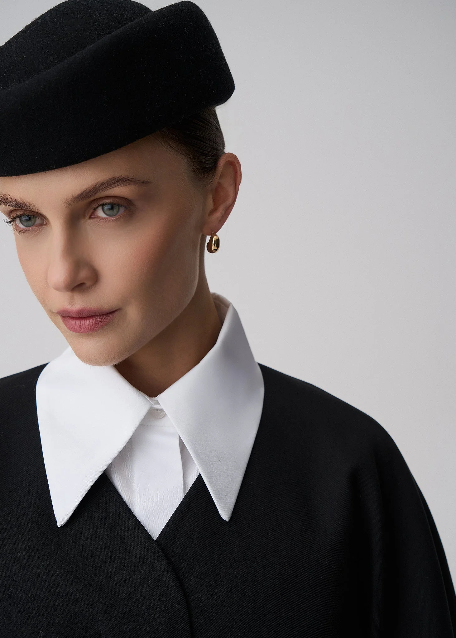 TOCZEK SIA BLACK - Image 3